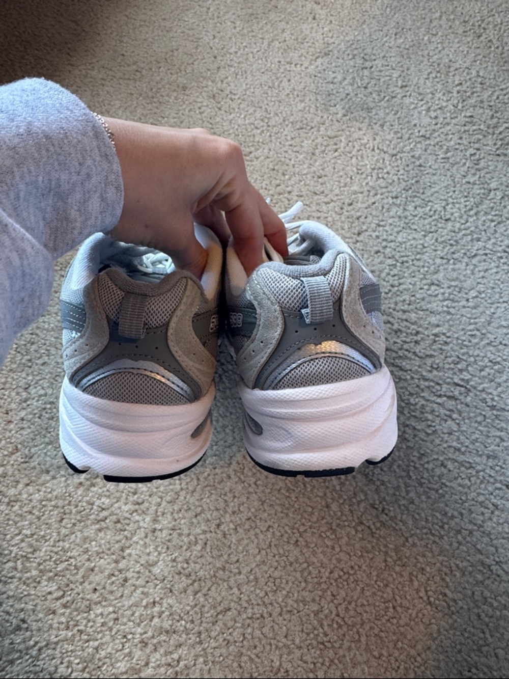 New Balance 530 Light Gray Mesh & Suede Sneakers - Picture 4 of 6